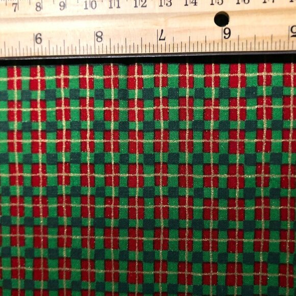 🛒 $3 Vintage Quilt Cotton Fabric Material 1/2 yard Petite Christmas Plaid 3794 - Picture 2 of 2